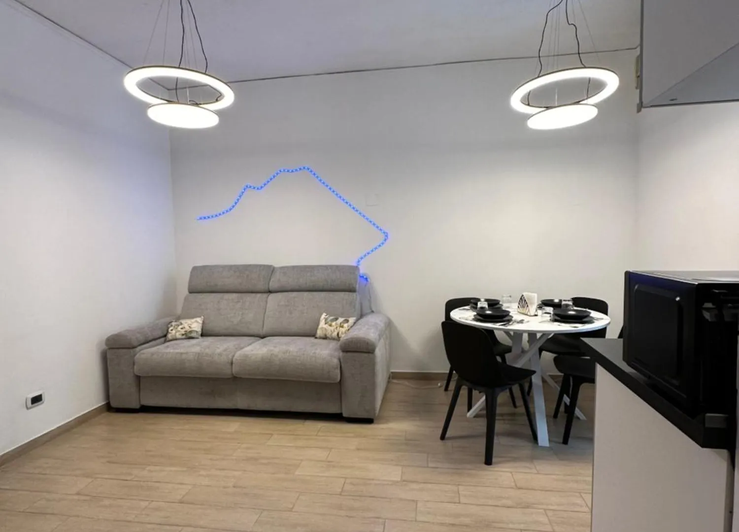 Suite Napoli Stadio 0*, Naples Italy